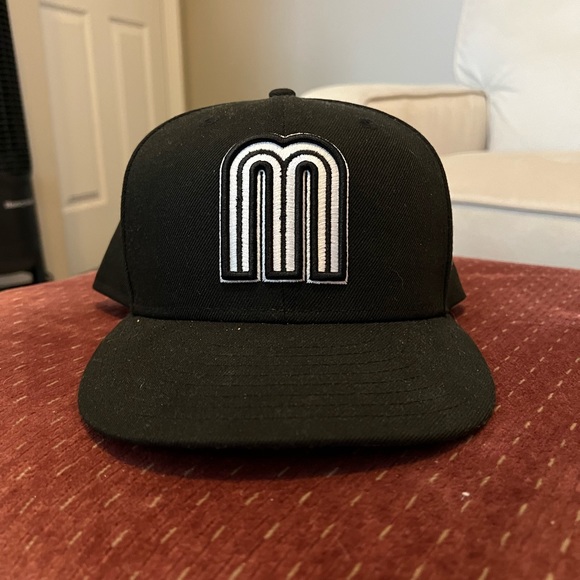 Mexico Baseball World Series New Era Fitted Hat | Size 8 | NWOT - Picture 1 of 6